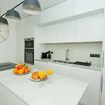 Bnbnova - Haussmann - 2br Near Champs-elysees * Paříž