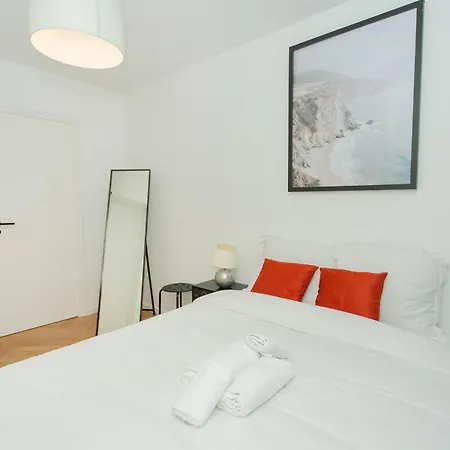아파트 Bnbnova - Haussmann - 2br Near Champs-elysees 파리